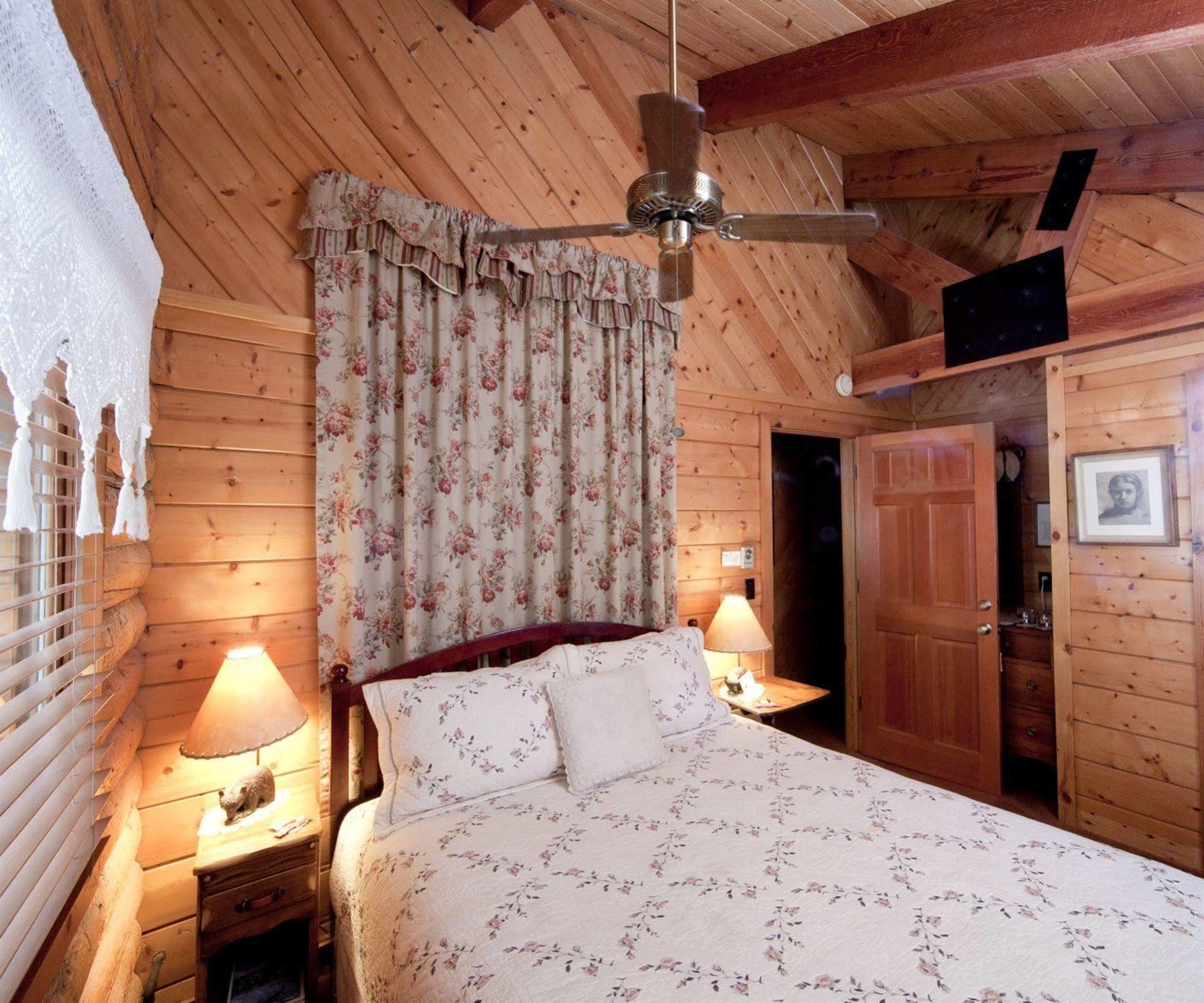 The Inn At Fawnskin Экстерьер фото